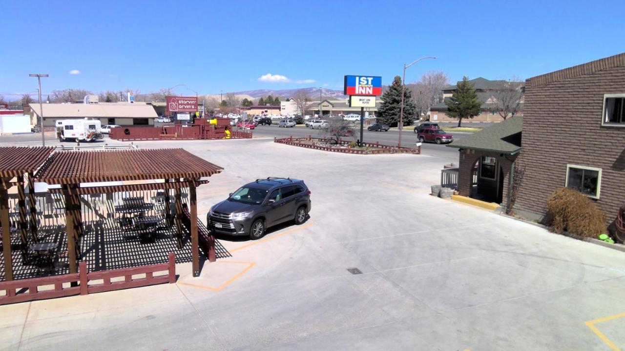 Hotel 1st Interstate